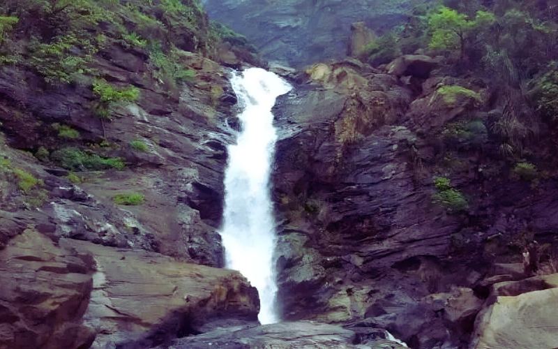 dhrudhiya waterfalls